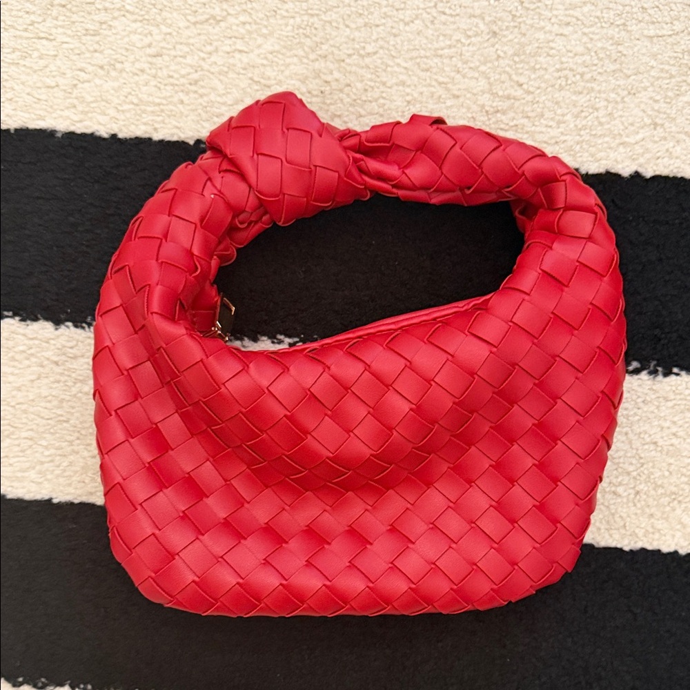 Woven handbag